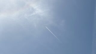 空　飛行機雲